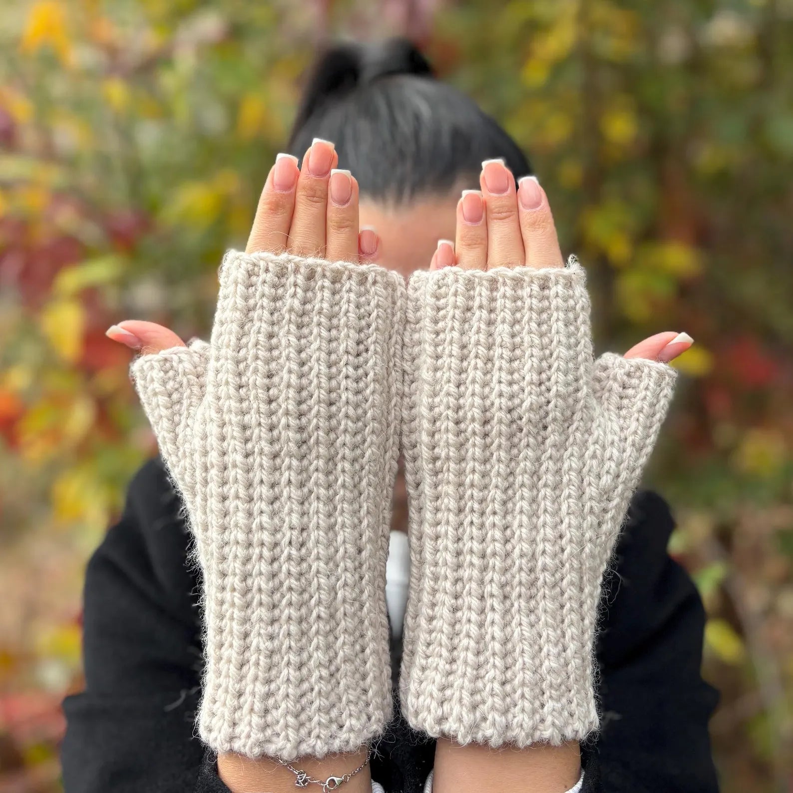 Fingerless Gloves Crochet Kit (skill level Beginner)