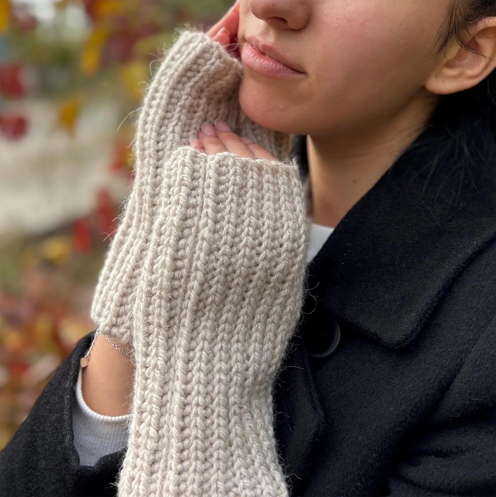Fingerless Gloves Crochet Kit (skill level Beginner)