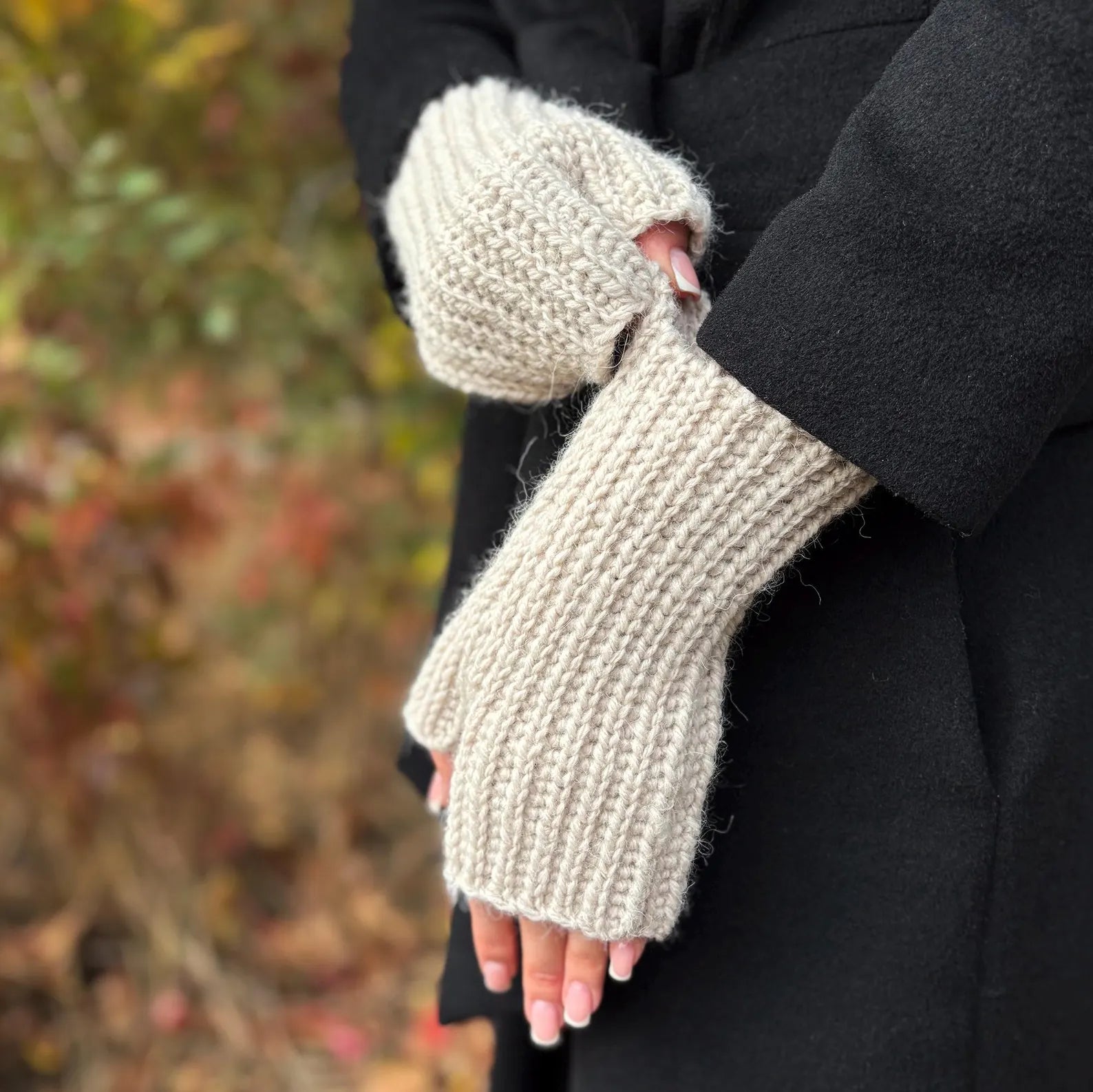 Fingerless Gloves Crochet Kit (skill level Beginner)