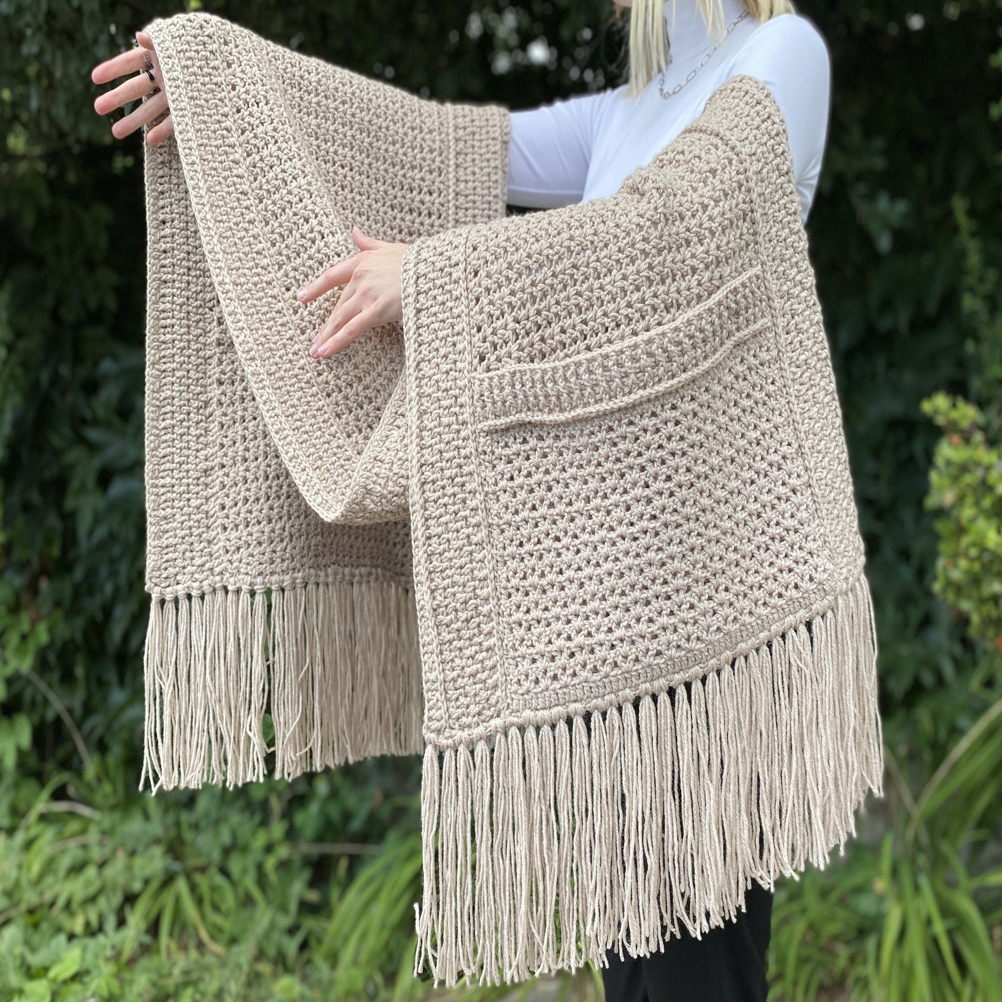 POCKET SHAWL Crochet Pattern (skill level intermediate)