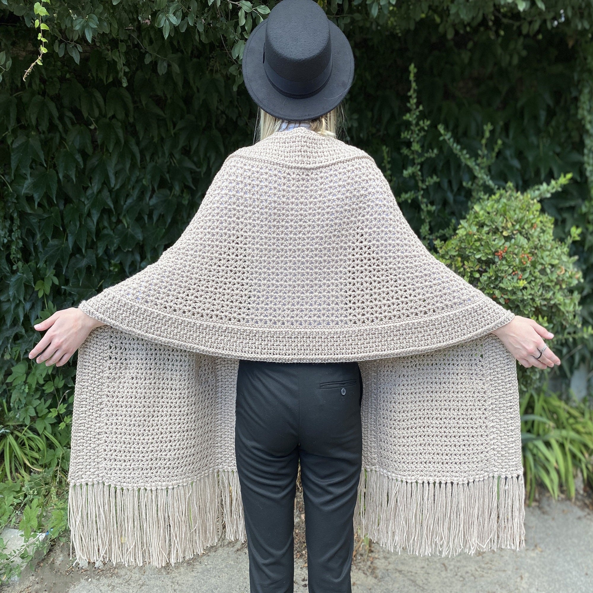 POCKET SHAWL Crochet Pattern (skill level intermediate)