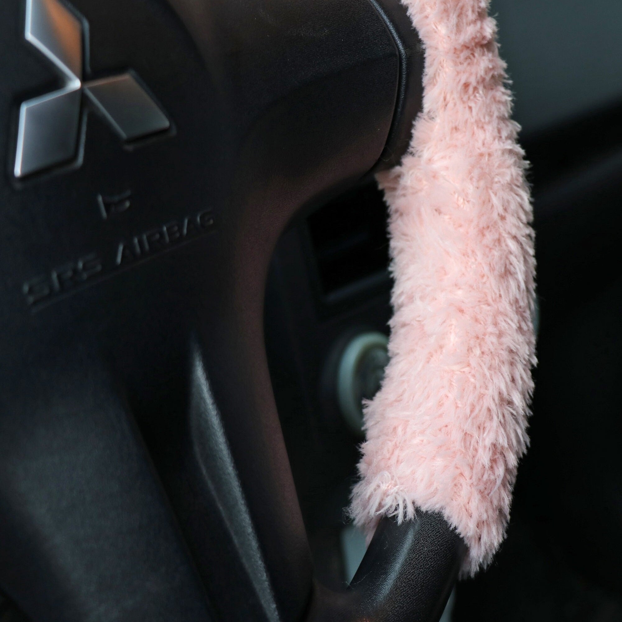 STEERING WHEEL COVER Crochet Pattern (skill level beginner)