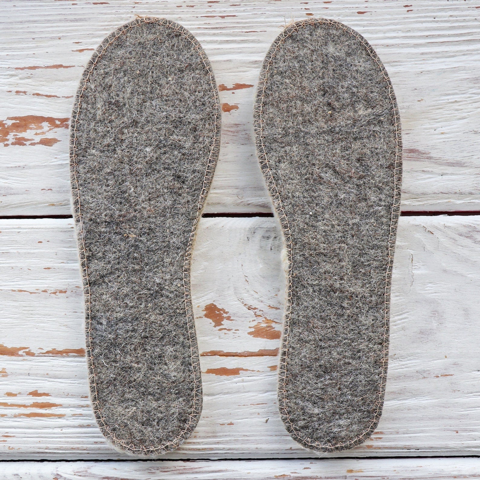 SHEEPSKIN INSOLES for shoes. Sizes 36-40. Slippers wool insoles. Warm insoles. Outdoor shoe insoles. Sheep wool insoles