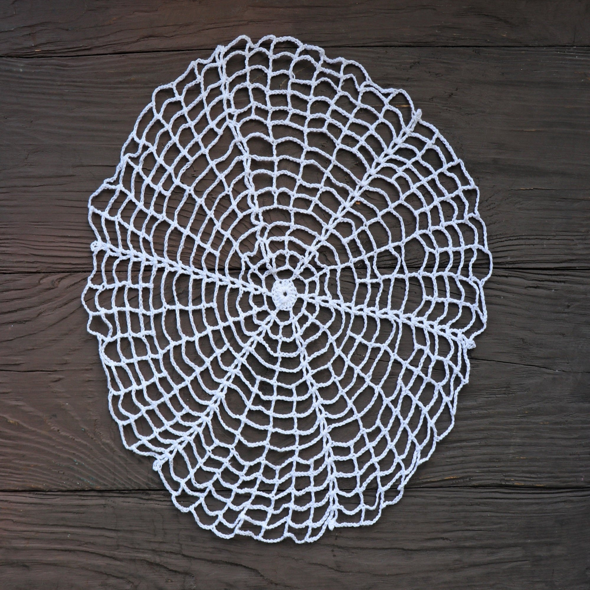 HALLOWEEN SPIRED WEB Crochet Pattern (skill level beginner)