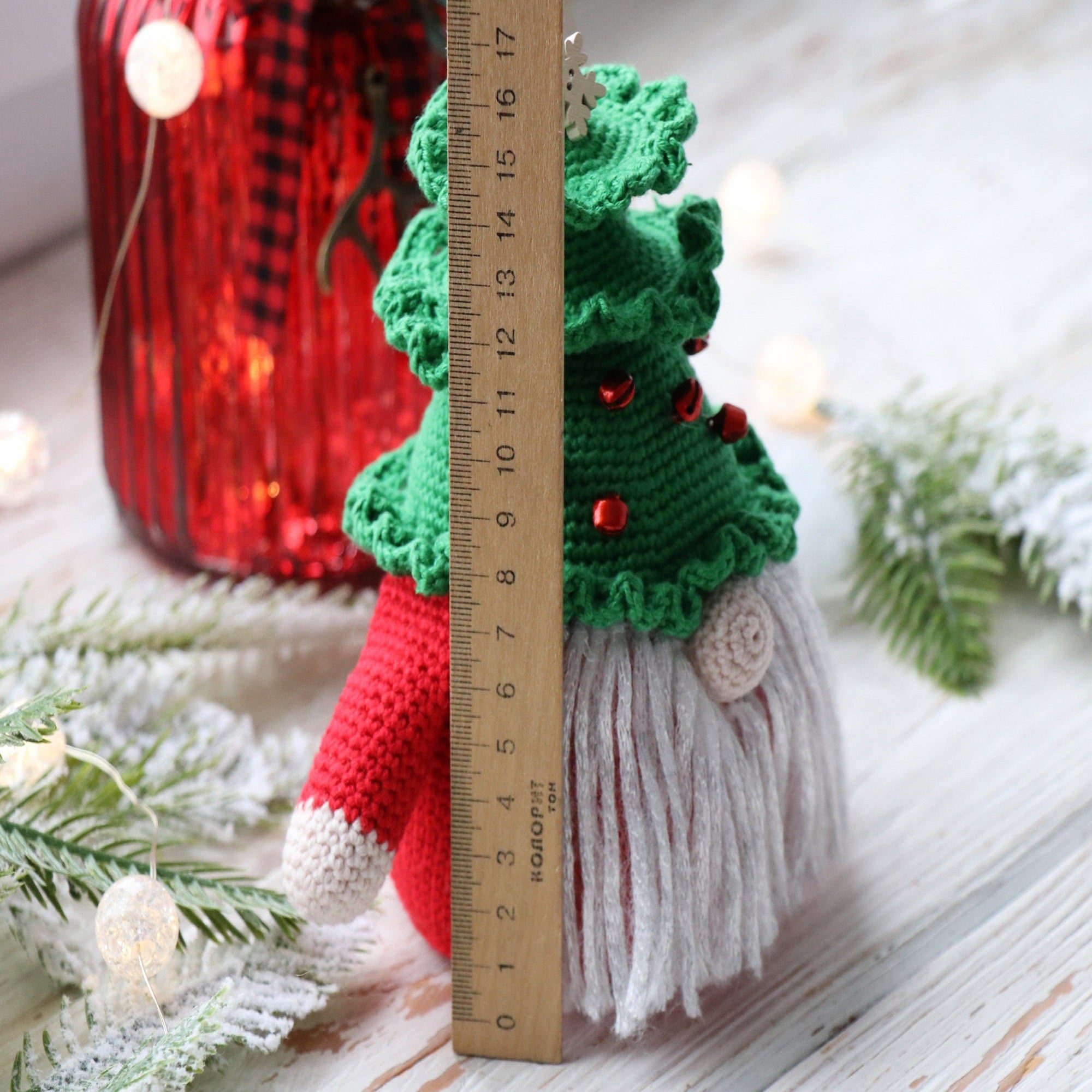 CHRISTMAS GNOME Crochet Pattern (skill level intermediate)