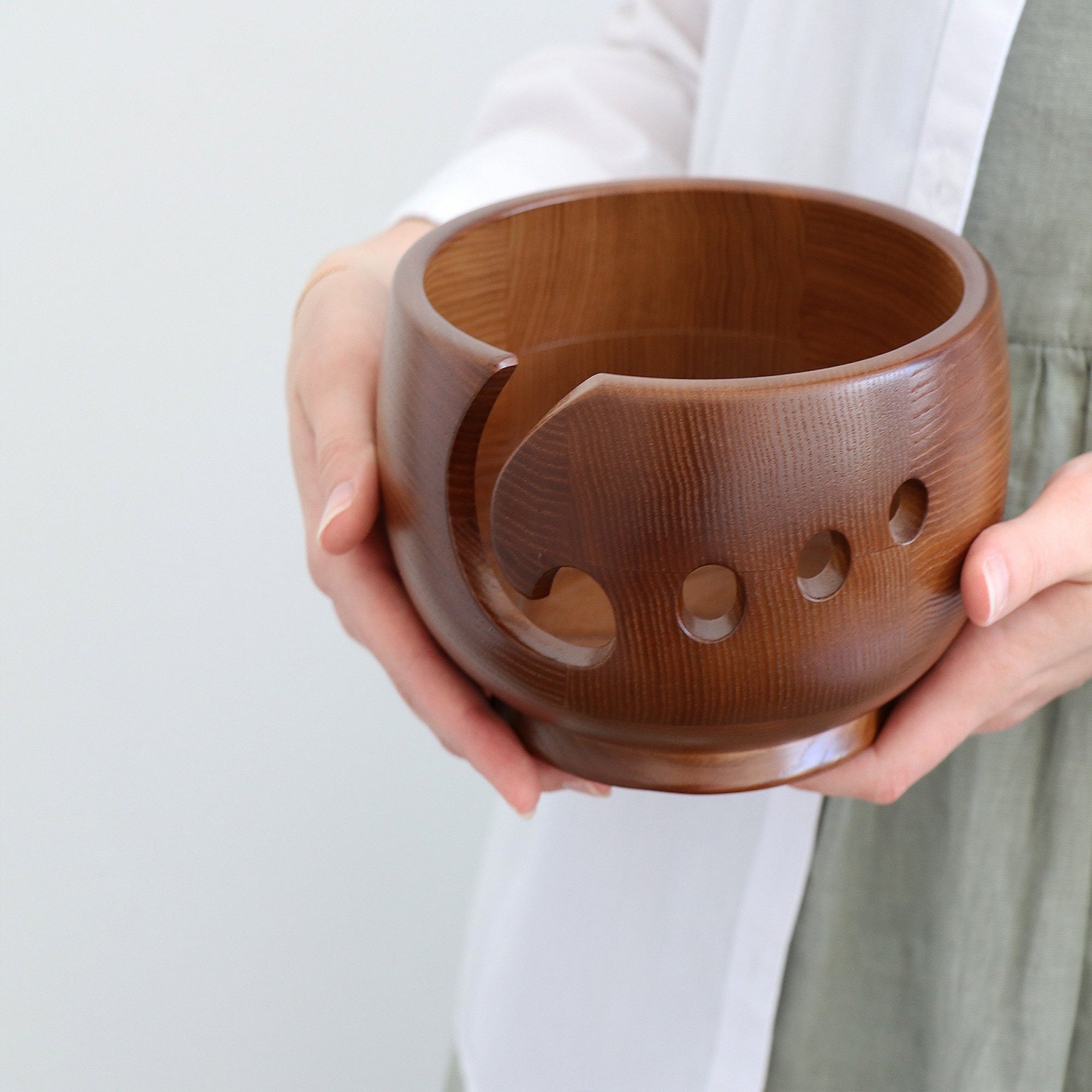 Wooden Yarn Bowl, 16.5 cm x 10 cm