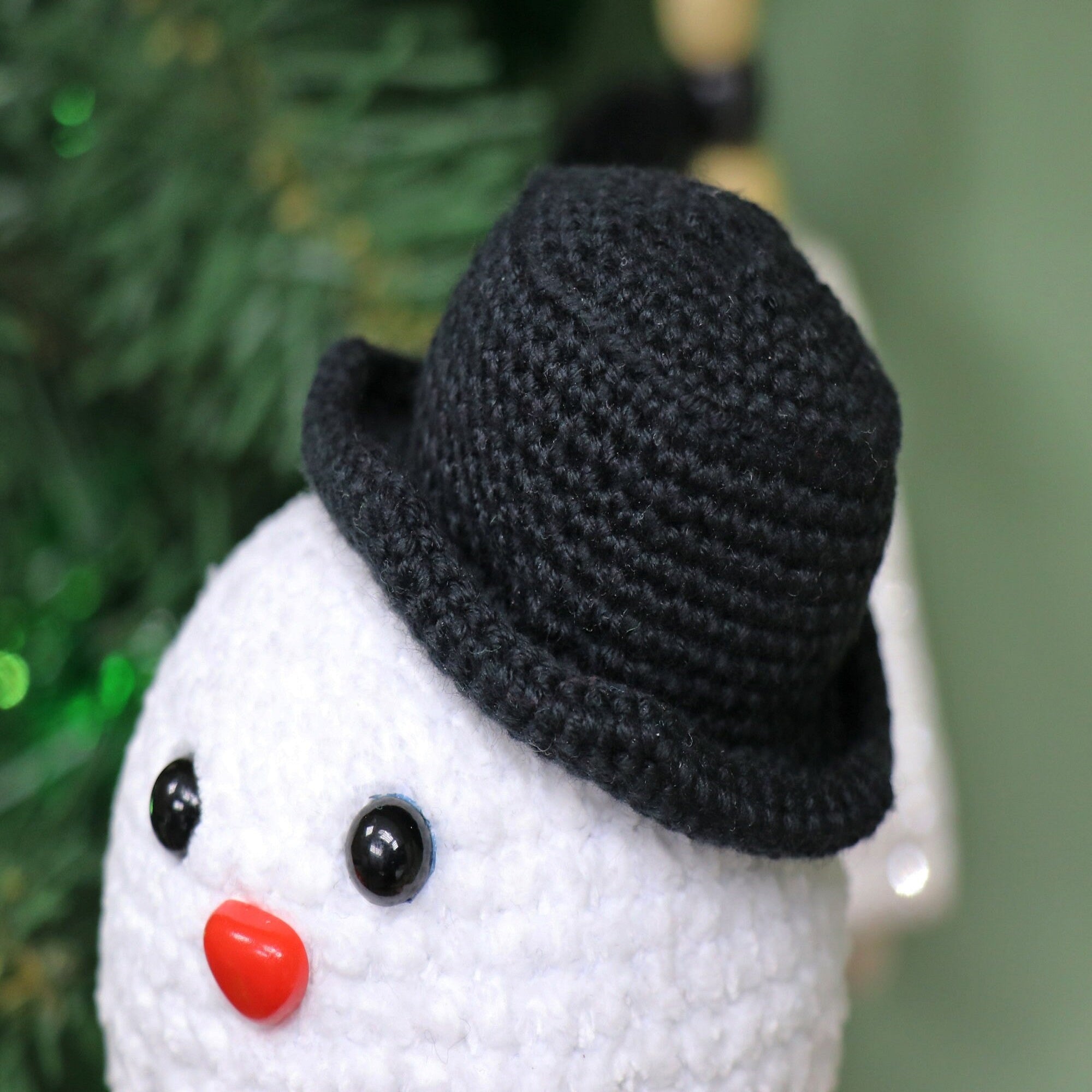 SNOWMAN Crochet Pattern (skill level beginner)
