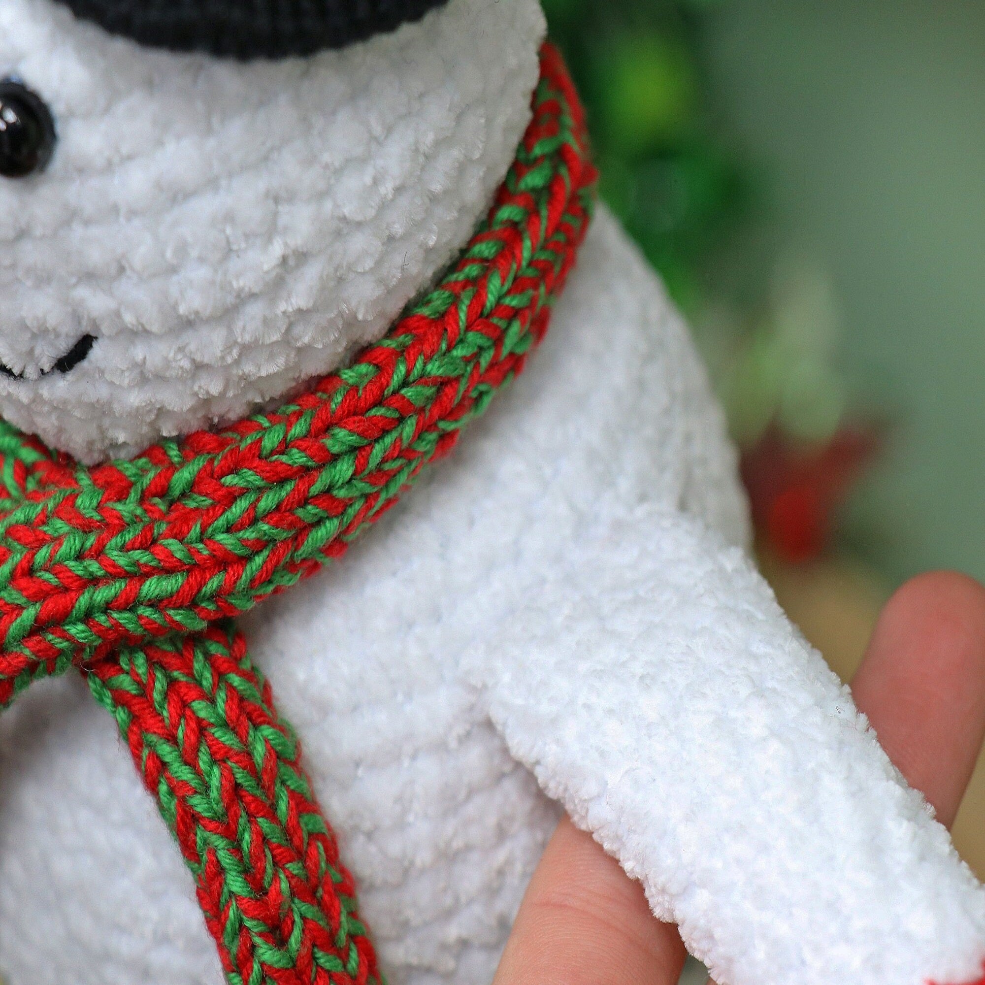 SNOWMAN Crochet Pattern (skill level beginner)