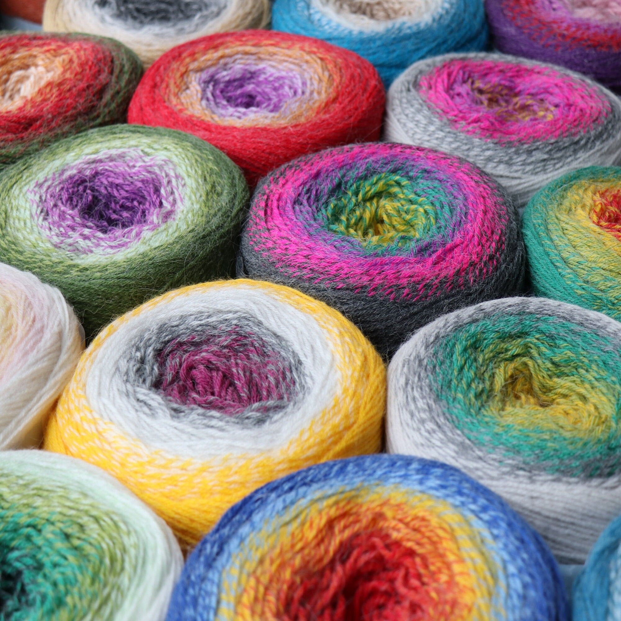 YarnArt Flowers Alpaca, 32 solors, 8.8 oz / 1028 yds