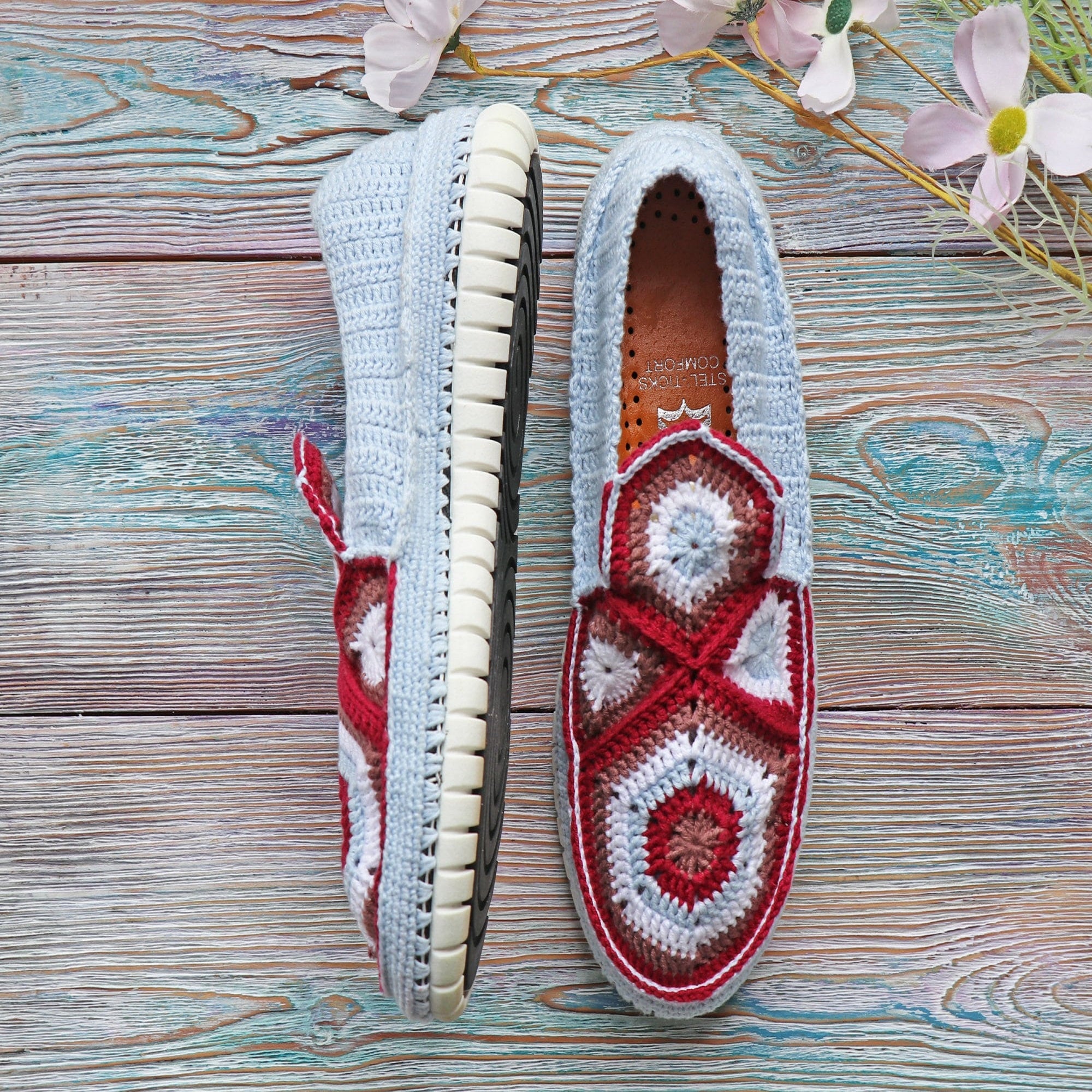 GRANNY MOTIF LOAFERS Crochet Pattern (skill level intermediate)