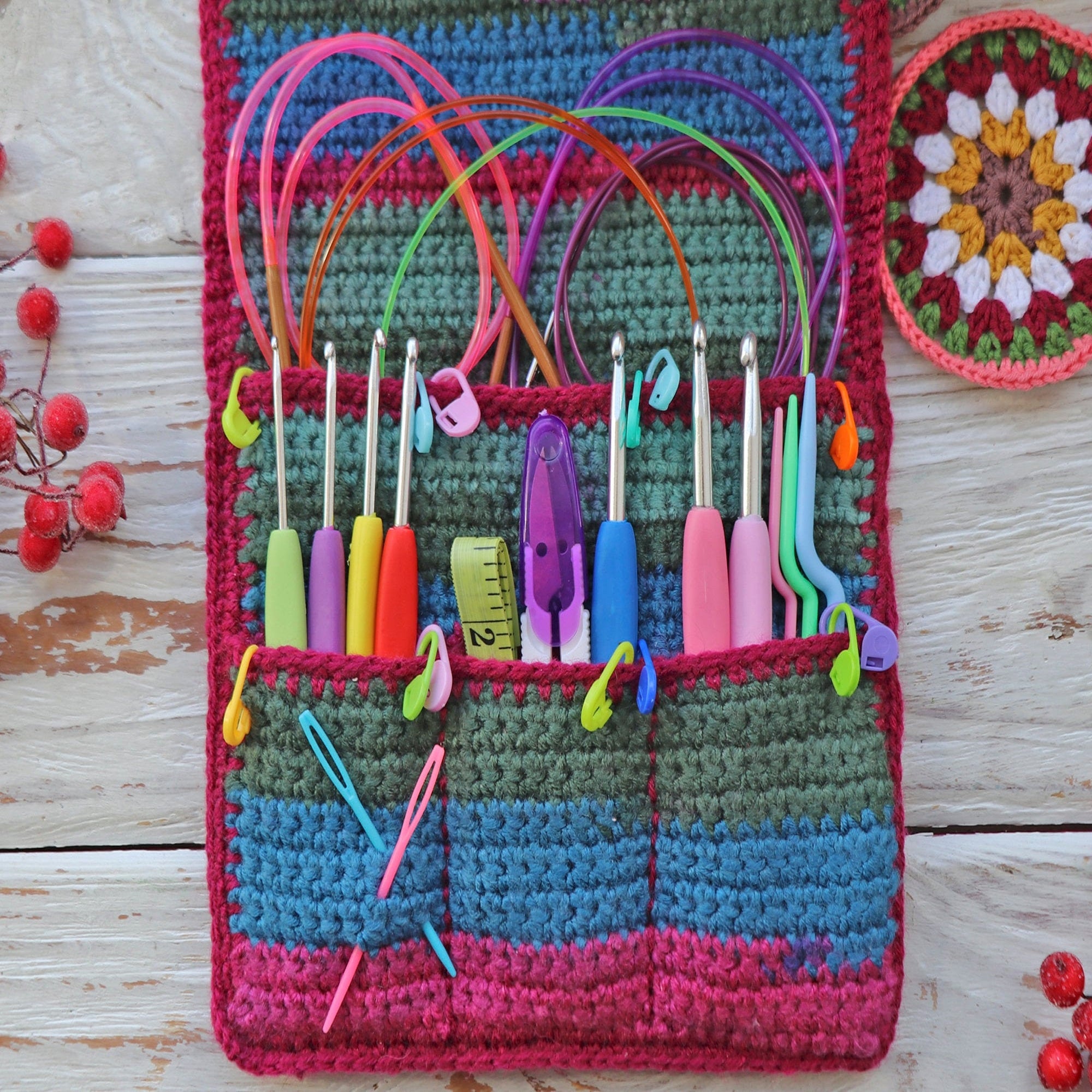 HOOK CASE Crochet Pattern (skill level beginner)