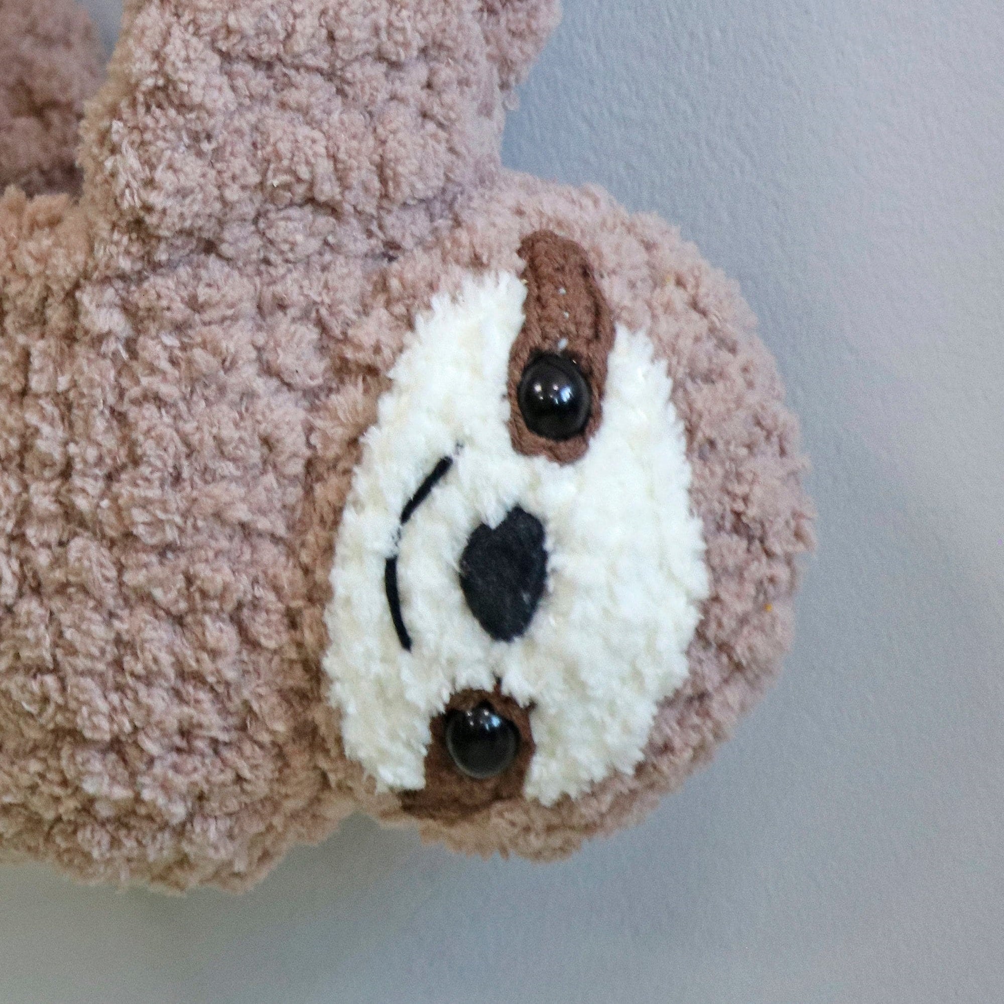 SLOTH PLANTER Crochet Pattern (skill level beginner)