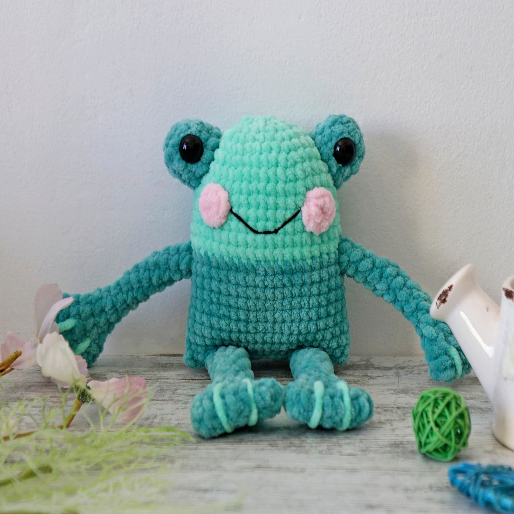 LEGGY FROG Crochet Pattern (skill level beginner)