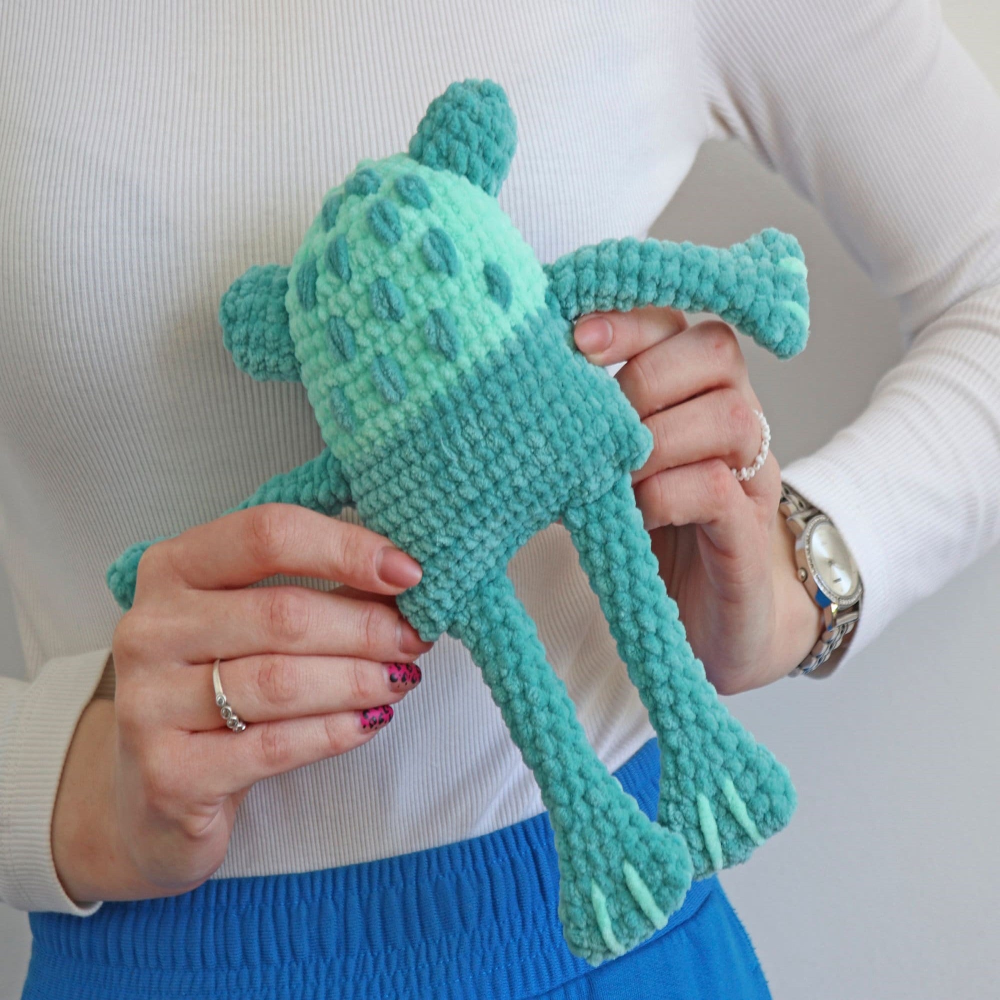 LEGGY FROG Crochet Pattern (skill level beginner)