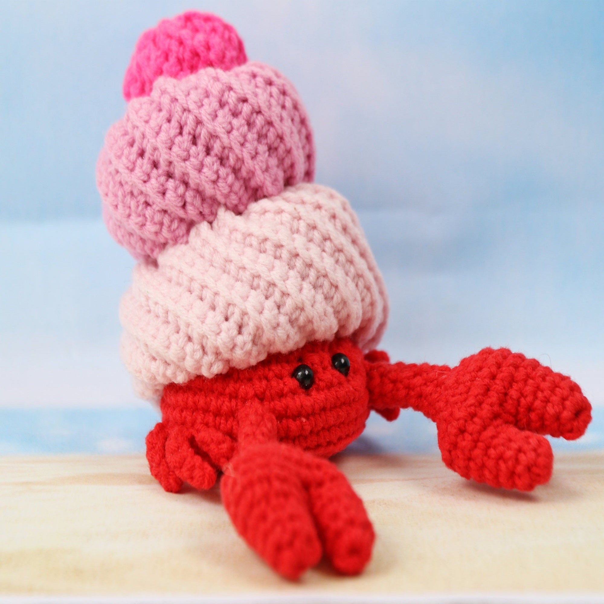 HERMIT CRAB Crochet Pattern (skill level intermediate)