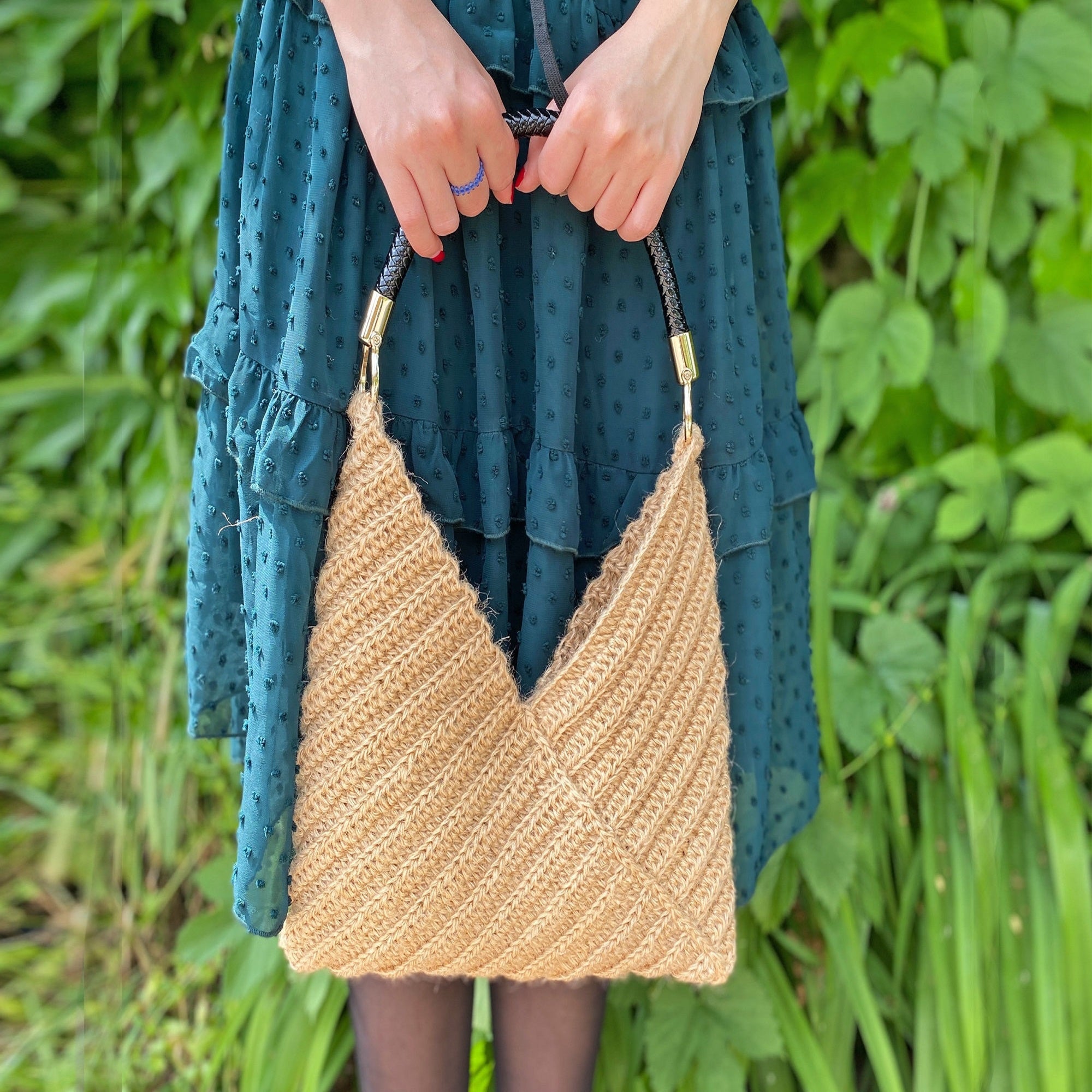 SHOULDER BAG Crochet Pattern (skill level intermediate)