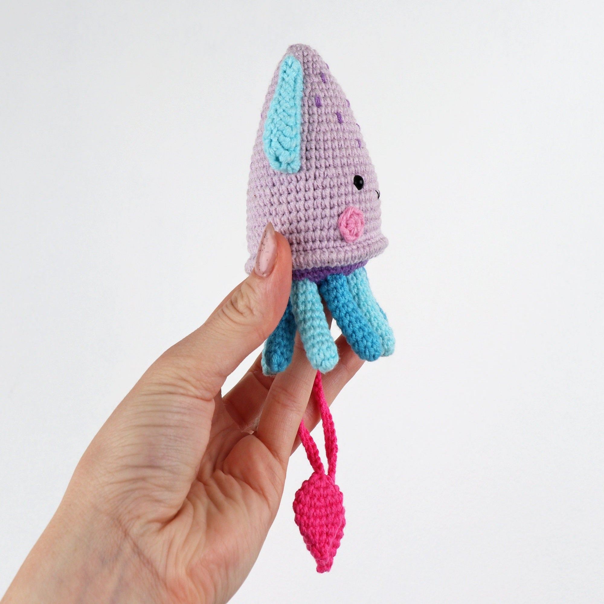 SQUID Crochet Pattern (skill level intermediate)