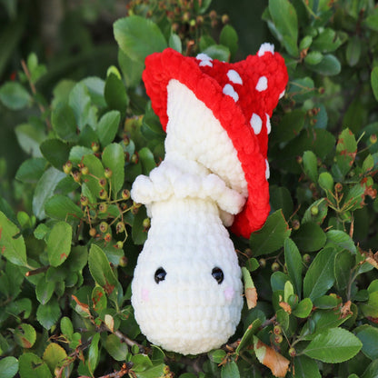 Crochet pattern Mushroom Poping Plushie, US standard terms, Skill level beginner