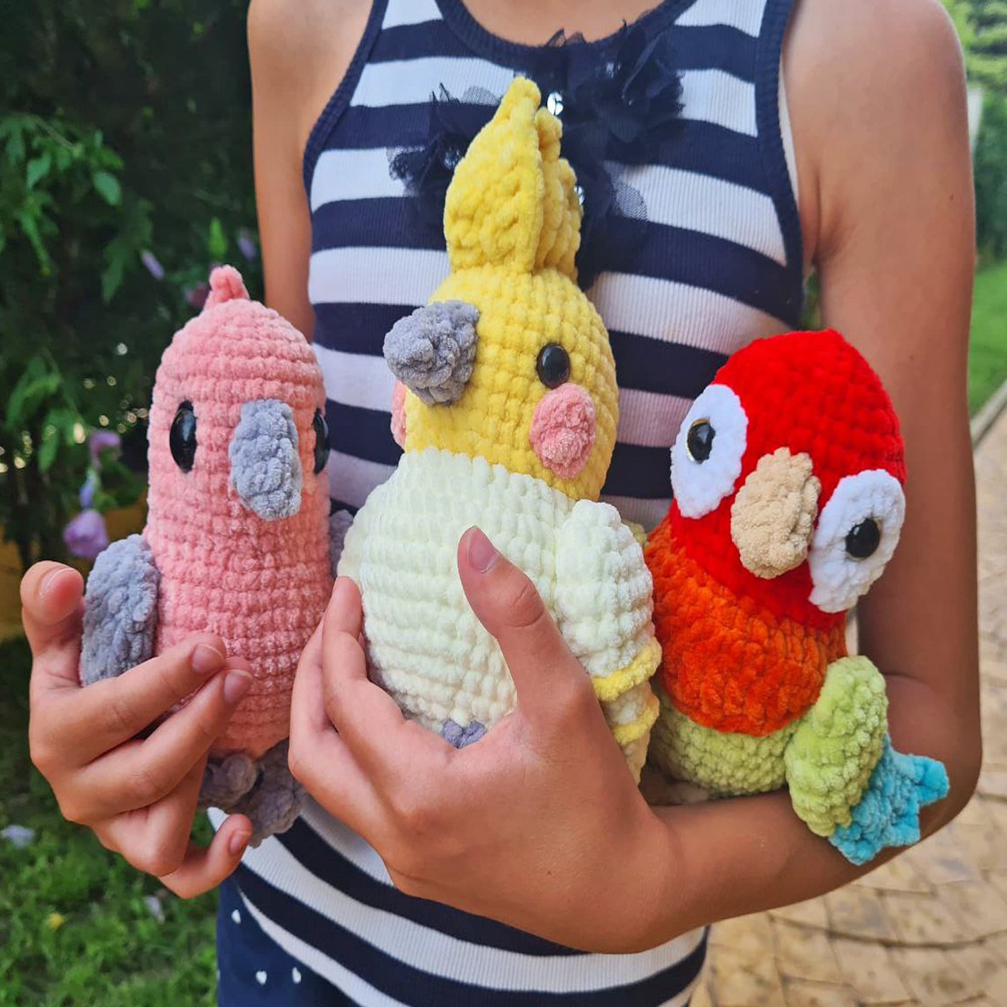 3-in-1 PARROT Crochet Pattern (skill level intermediate)