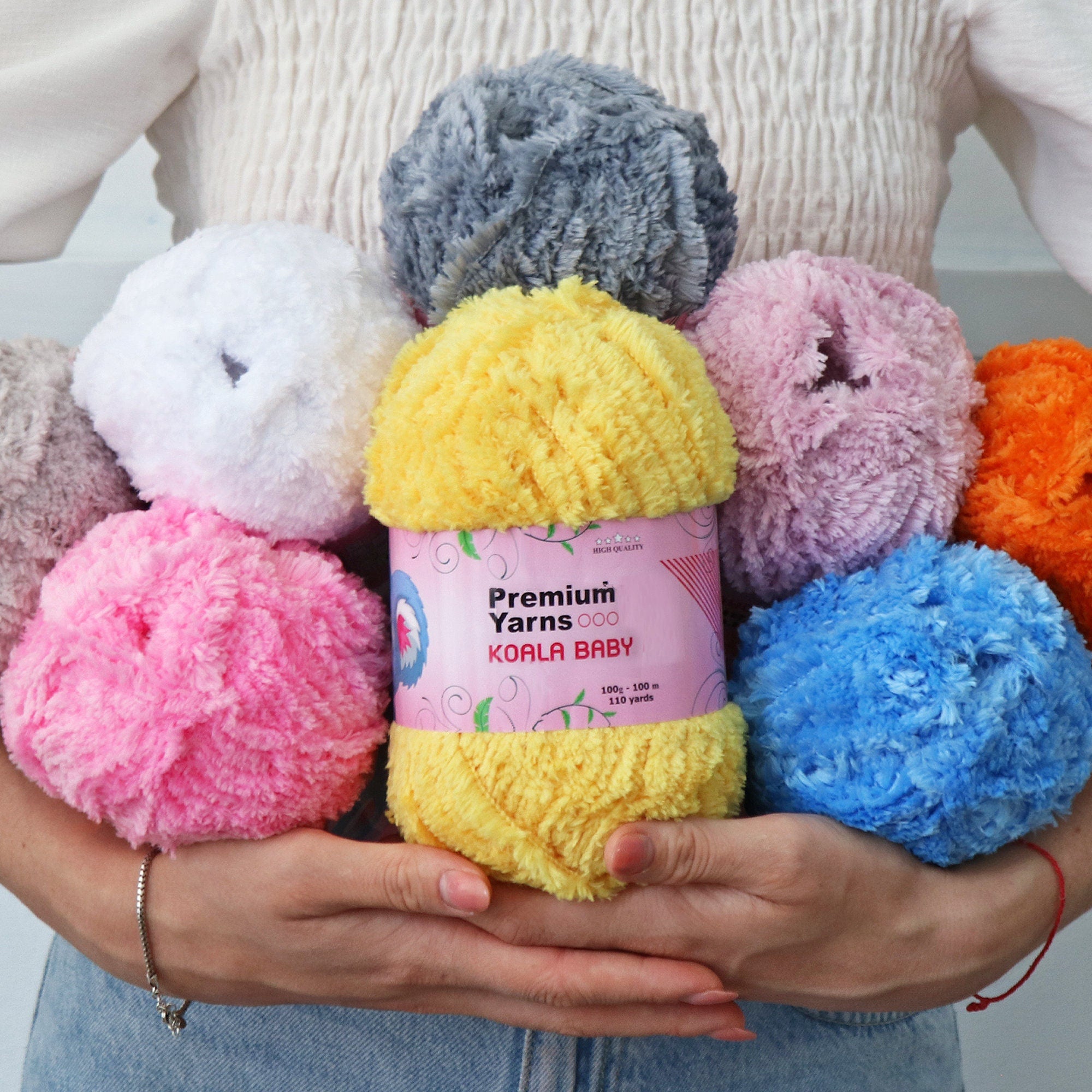 FAUX FUR YARN 100g, Amigurumi Yarn, Eyelash Yarn, Fluffy Yarn, Fur Yarn - Ultra Soft, Soft Toys Yarn, Soft Crochet Yarn, Holiday Yarn