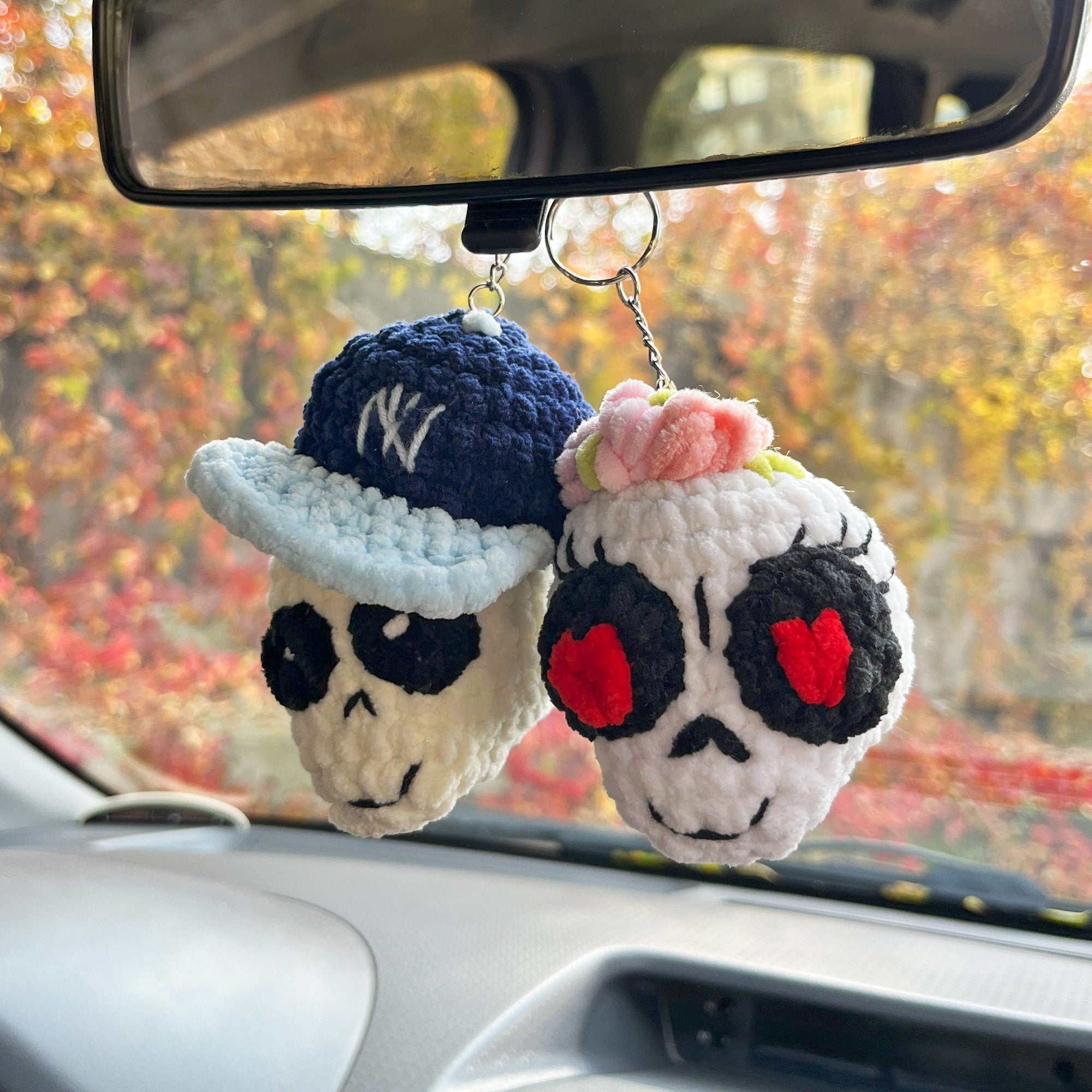 Easy Skull Keychain Crochet Patterns, Amigurumi Skull Keychain, Crochet Keychain, Holiday Crochet Pattern, Instant Download