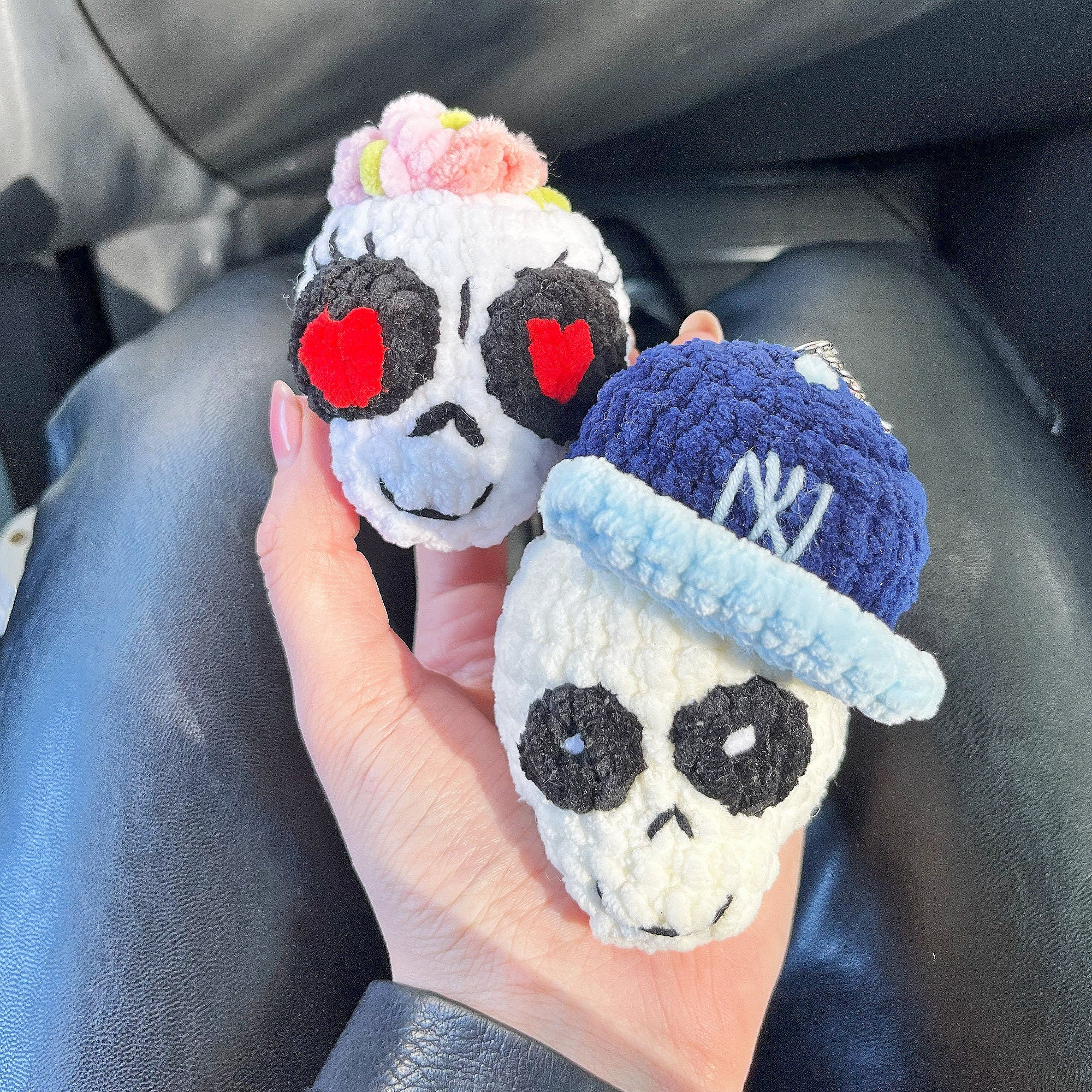 Easy Skull Keychain Crochet Patterns, Amigurumi Skull Keychain, Crochet Keychain, Holiday Crochet Pattern, Instant Download