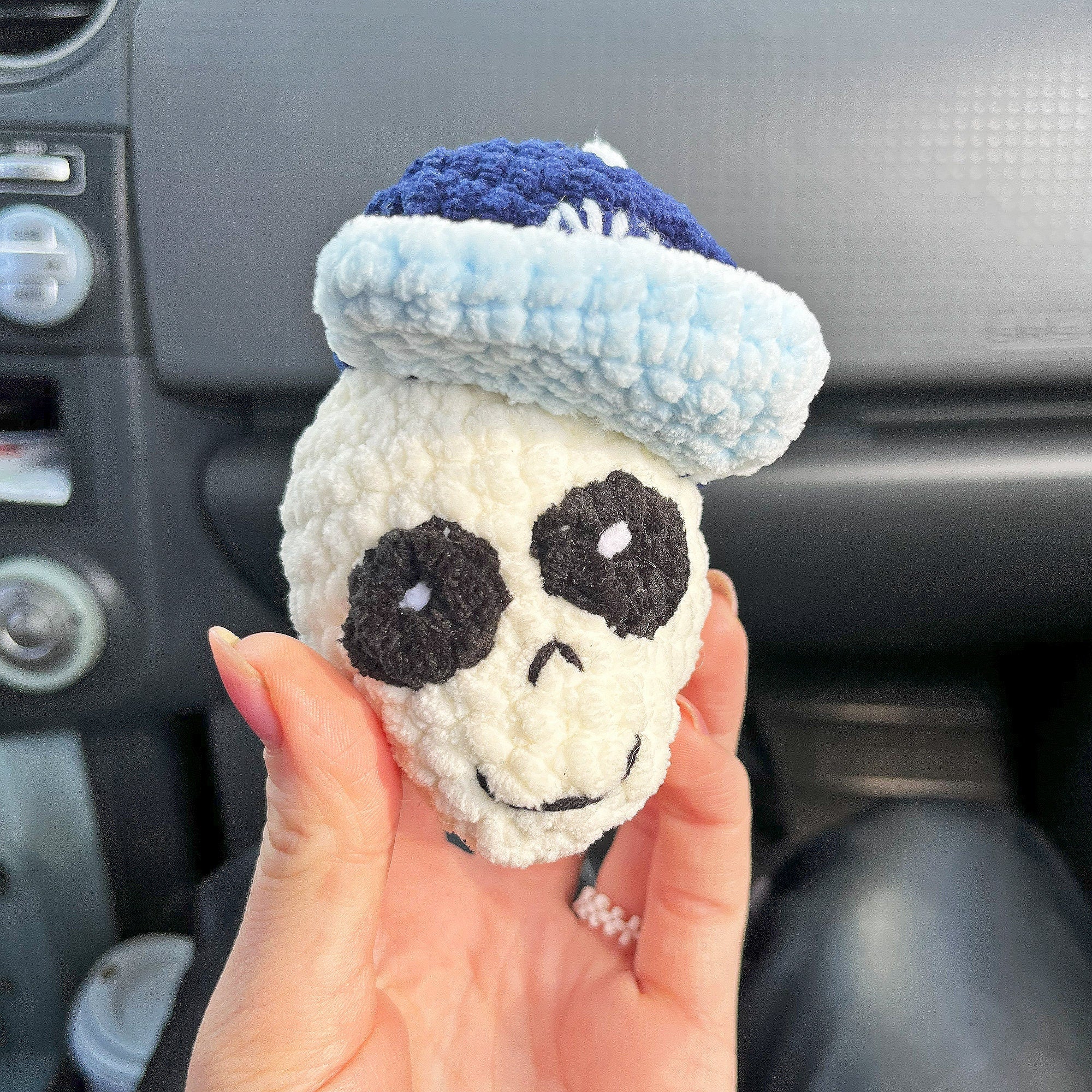 Easy Skull Keychain Crochet Patterns, Amigurumi Skull Keychain, Crochet Keychain, Holiday Crochet Pattern, Instant Download