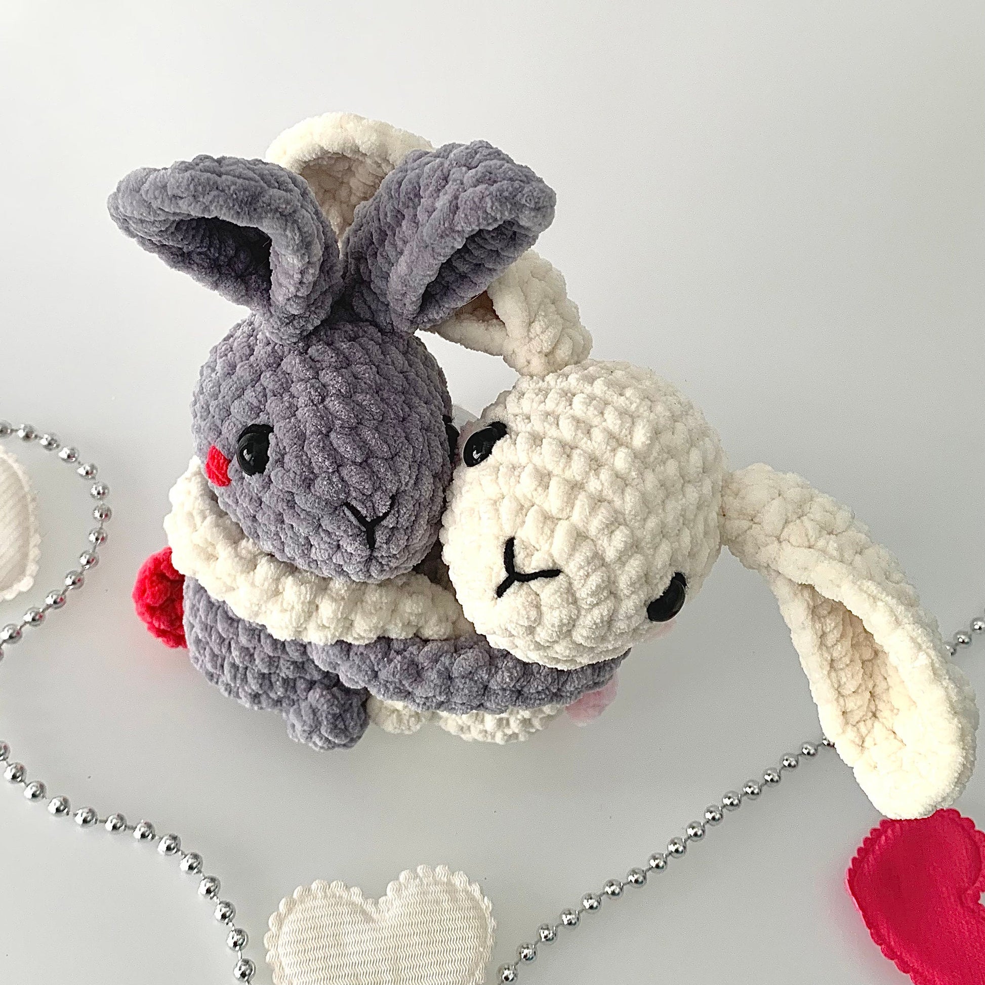 Crochet Bunny Pattern, LOW SEW Amigurumi Pattern, Hugging Bunnies Couple Pattern, Valentines Crochet, Easy Crochet Pattern, Instant Download