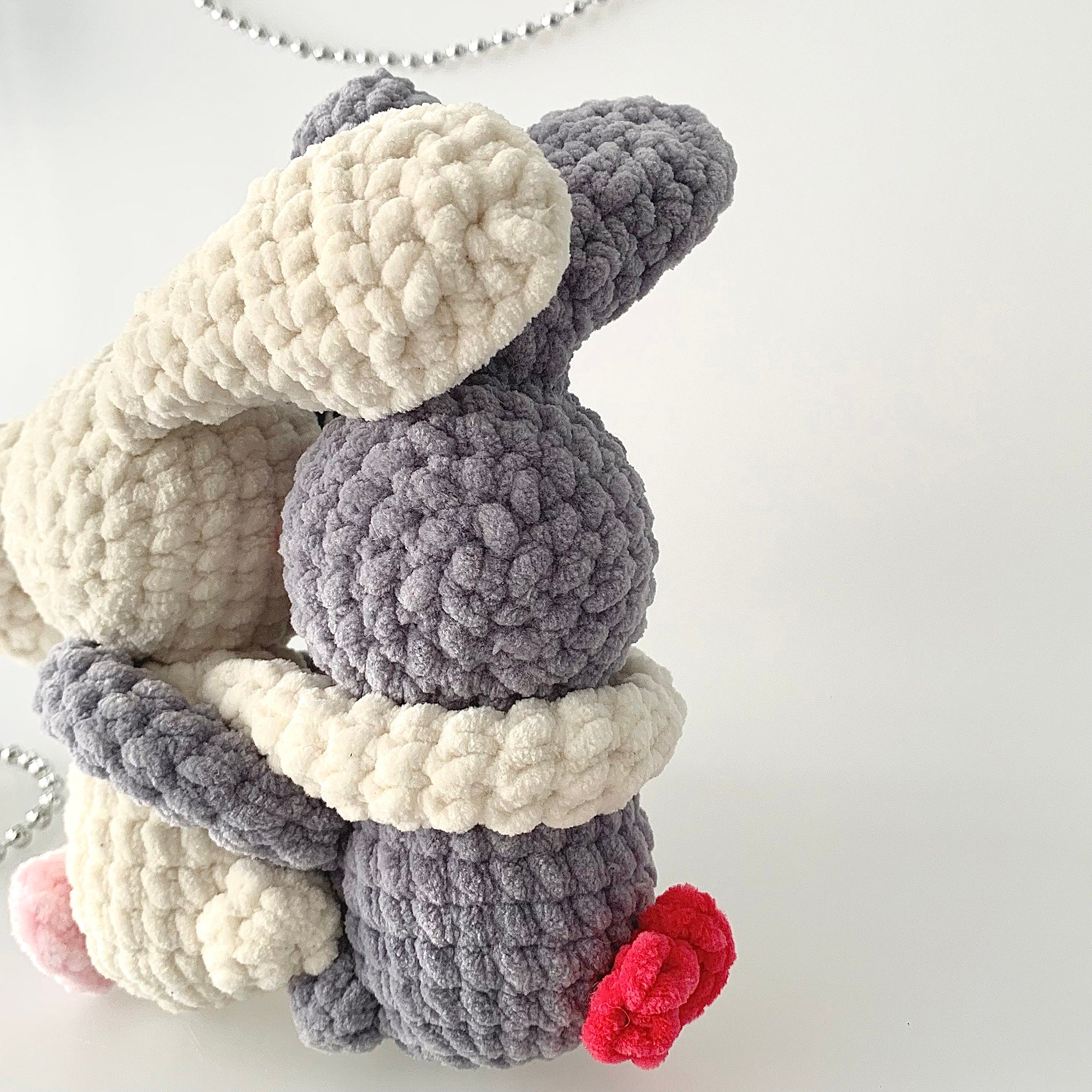 Crochet Bunny Pattern, LOW SEW Amigurumi Pattern, Hugging Bunnies Couple Pattern, Valentines Crochet, Easy Crochet Pattern, Instant Download