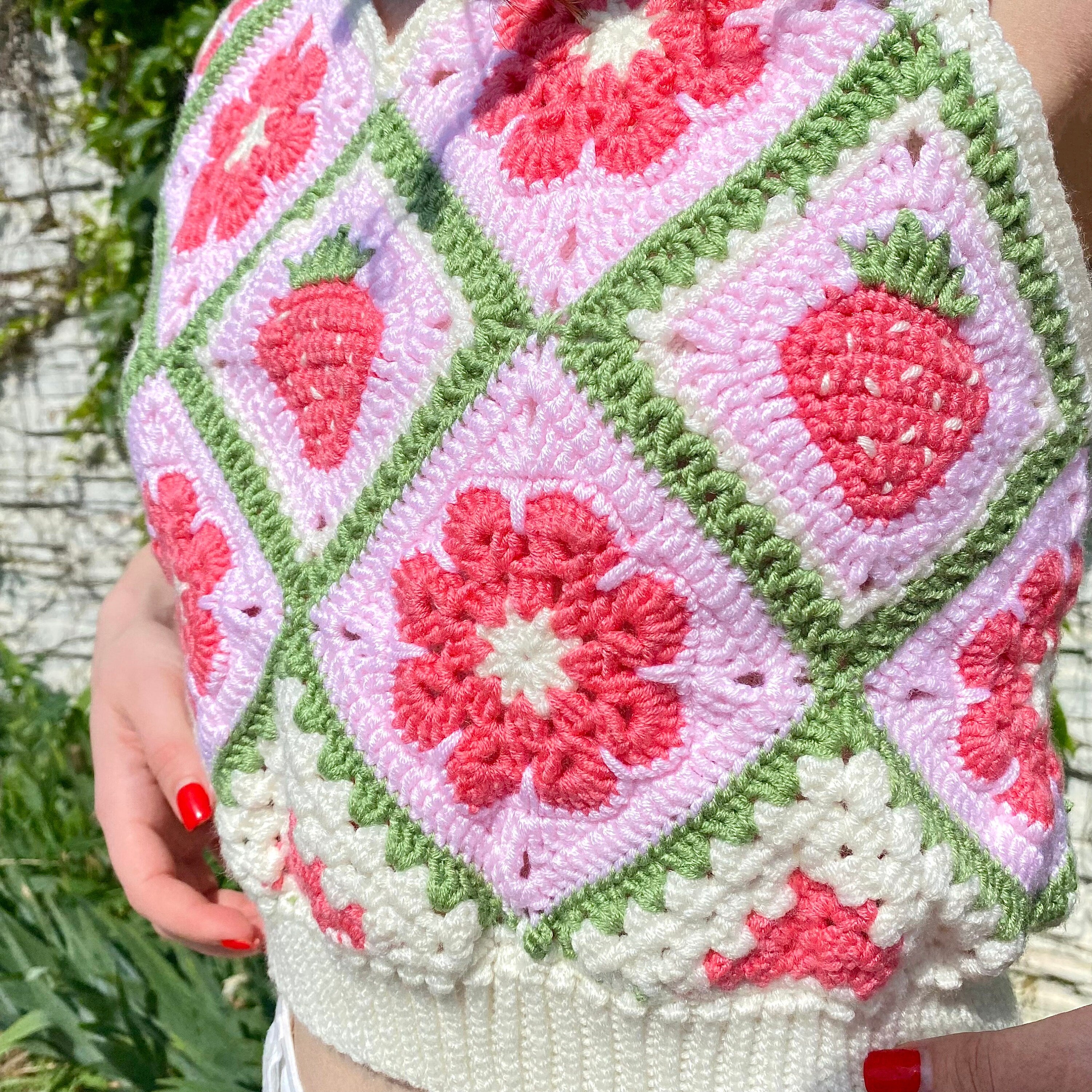 Crochet SWEATER VEST, Strawberry Vest Pattern, Granny Square Vest Pattern, Waistcoat Easy Crochet Pattern, PDF Pattern