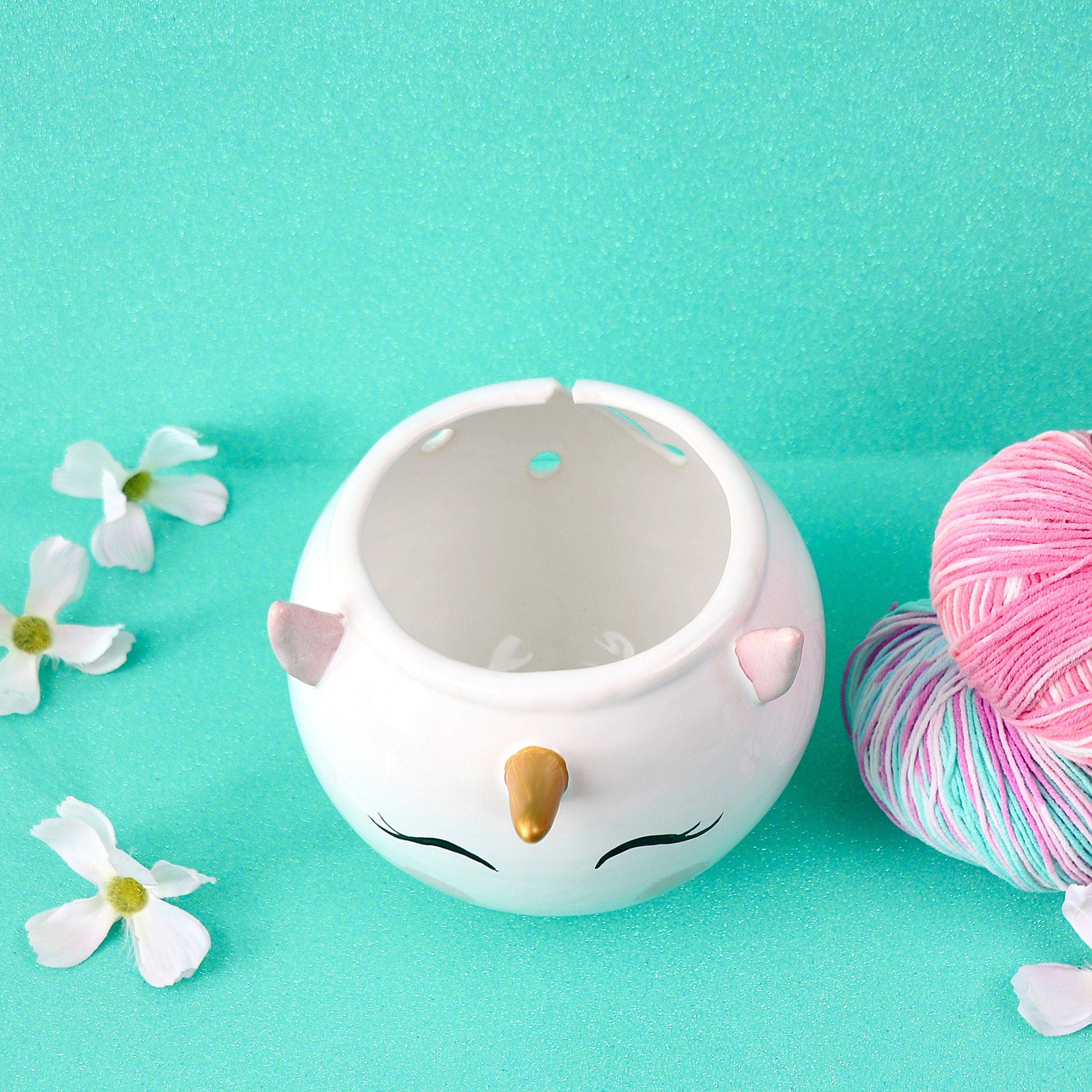 Ceramic Yarn Bowl Personalized Unicorn Yarn Holder, Ceramic Yarn Holder Knitting Bowl Yarn Bowl With Holes Handmade Yarn Bowl, Unicorn Bowl