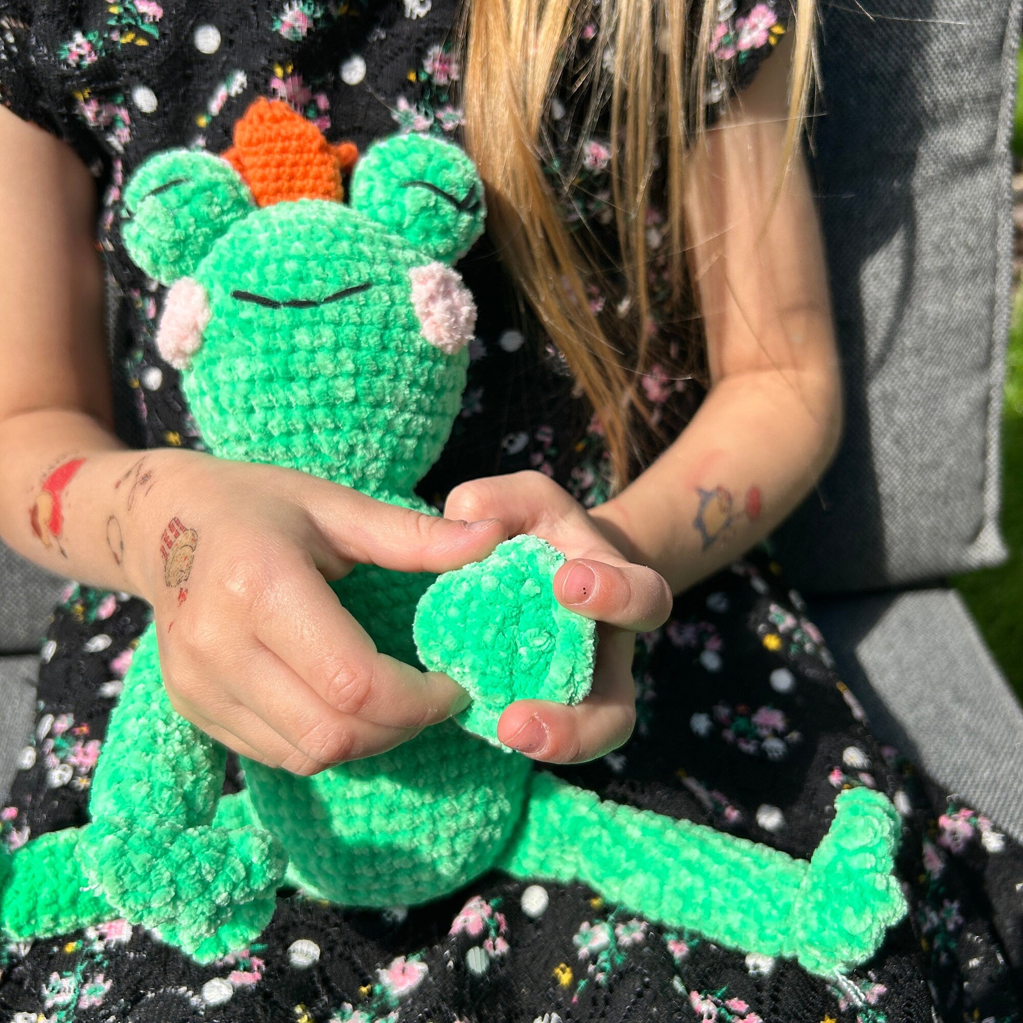 CROCHET FROG PATTERN, Amigurumi Frog Pattern, Fluffy Frog Crochet Pattern, Kawaii Amigurumi Pattern, Cute Frog, Animal Crochet, Pdf Pattern