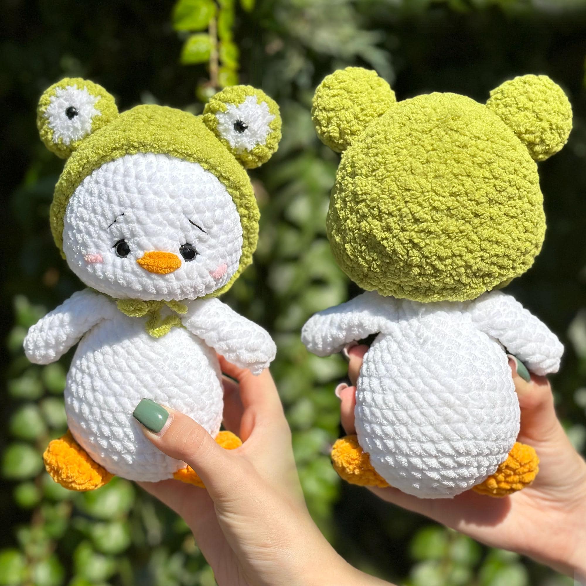 CROCHET Duck With Frog Hat PATTERN, Amigurumi Duck Pattern, Easy Duck Crochet Pattern, Plush Duck, Pdf Pattern Beginner, Instant Download