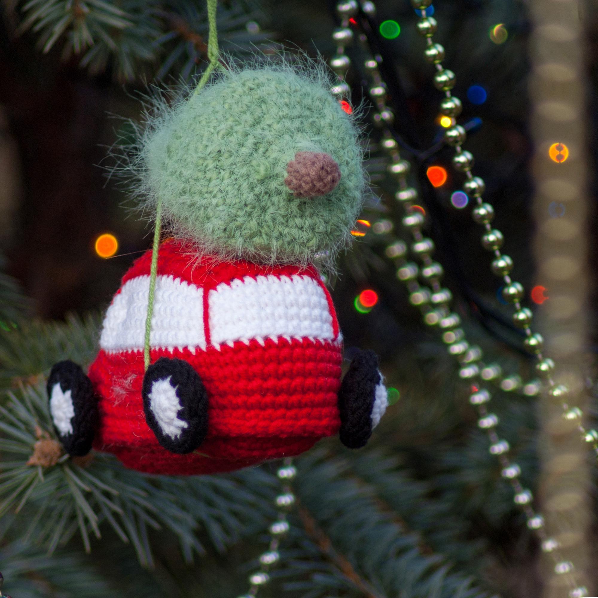 Christmas Red Car CROCHET PATTERN Xmas Tree Amigurumi, PDF Christmas Pattern, Home Decor Pattern, Holday Decoration Crochet Pattern