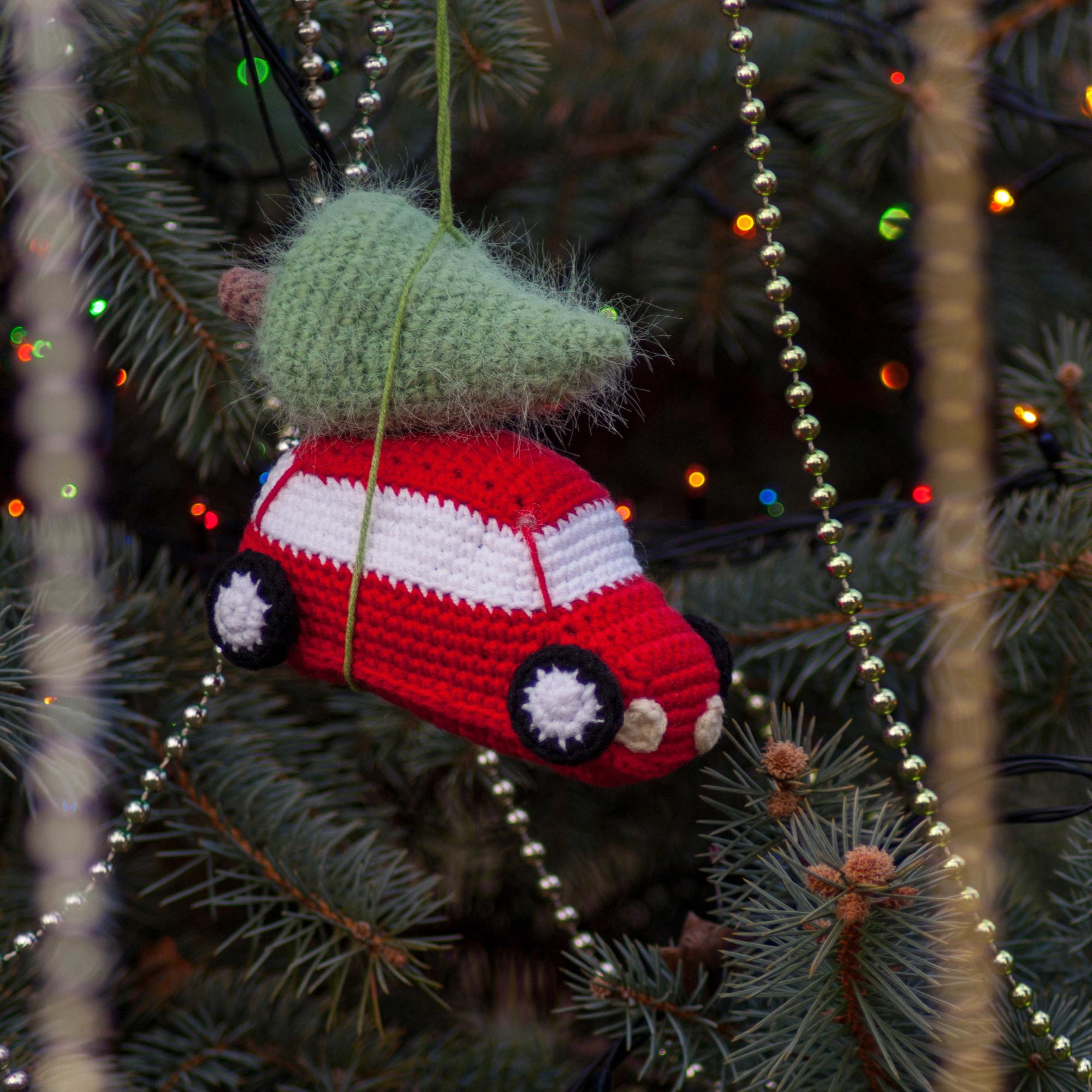 Christmas Red Car CROCHET PATTERN Xmas Tree Amigurumi, PDF Christmas Pattern, Home Decor Pattern, Holday Decoration Crochet Pattern